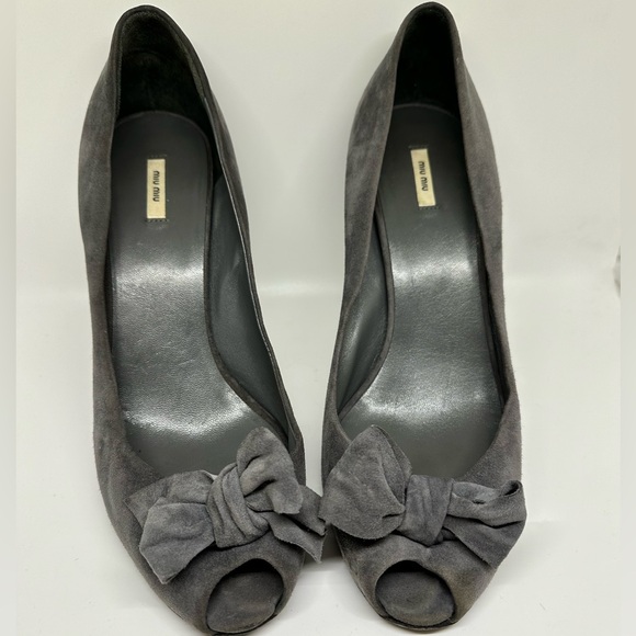 Miu Miu Grey Suede Peep Tow Bow Stiletto‎ Heels size 10.5 (40.5) EUC! 😍 - Picture 5 of 14